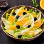 Salade Croquante d’Endives aux Oranges et Olives Noires